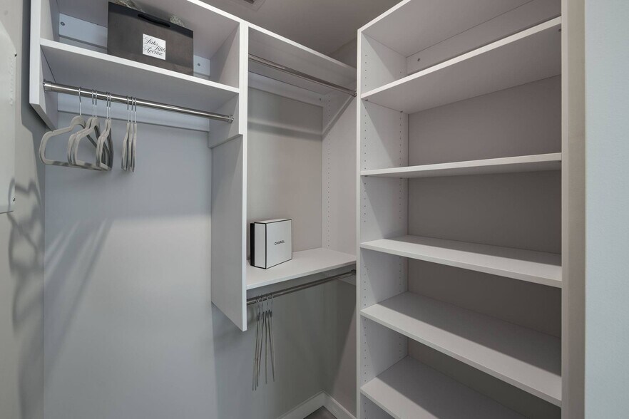 More Photos Of 405 NE 2nd St, Fort Lauderdale Apartments For Lease