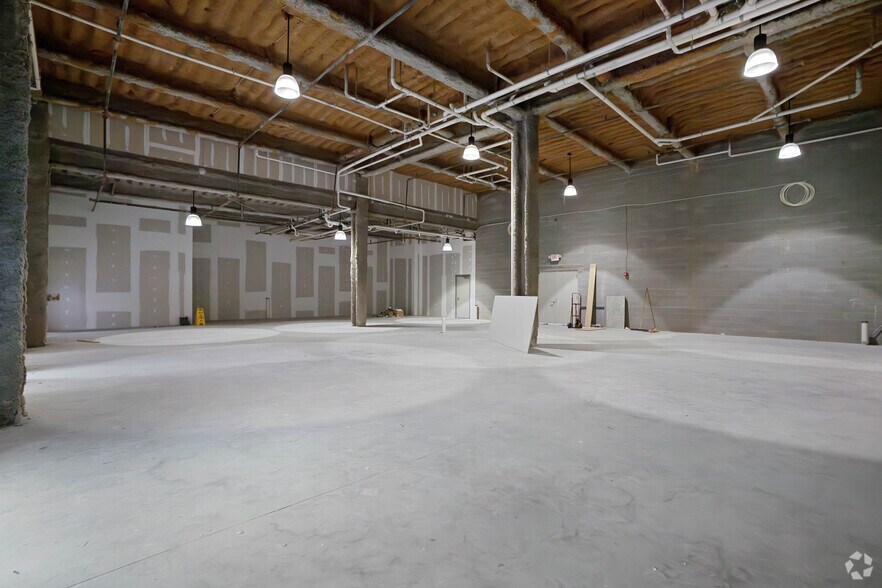 More Photos Of 7730 Harkins Rd, Lanham Apartments For Lease