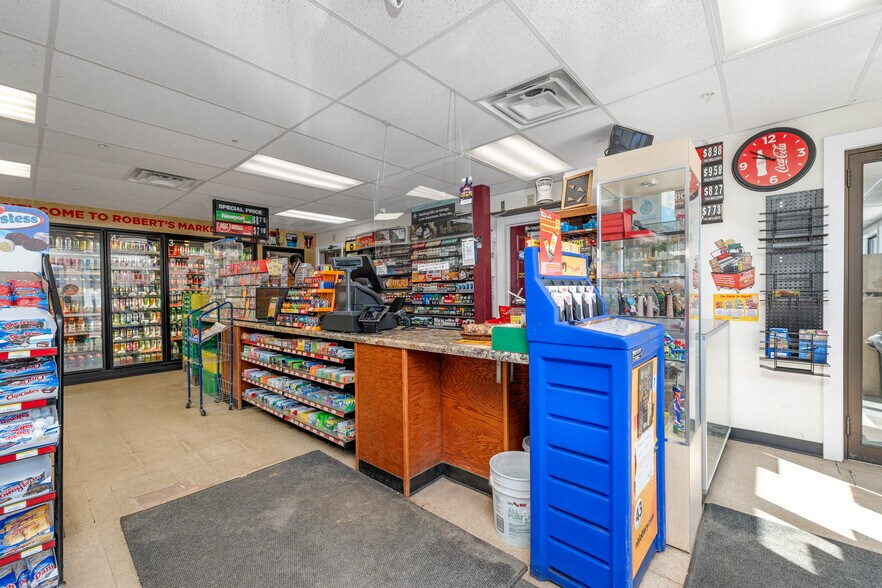 More Photos Of 2 Hill Rd, Franklin Storefront Retail Residential For Sale