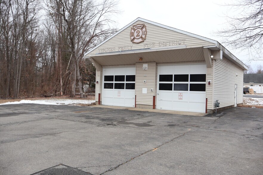 Primary Photo Of 311 Vischer Ferry Rd, Clifton Park Auto Repair For Sale