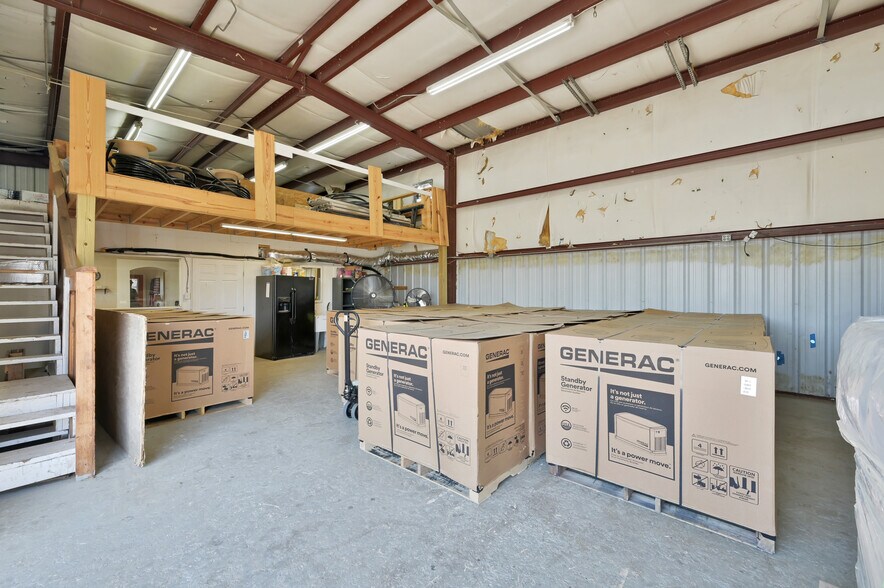 More Photos Of 13782 Highway 105 W, Conroe Light Manufacturing For Sale