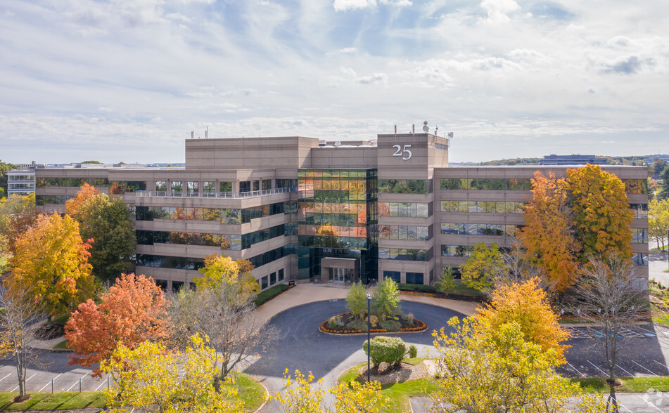 Primary Photo Of 25 Burlington Mall Rd, Burlington Office For Lease