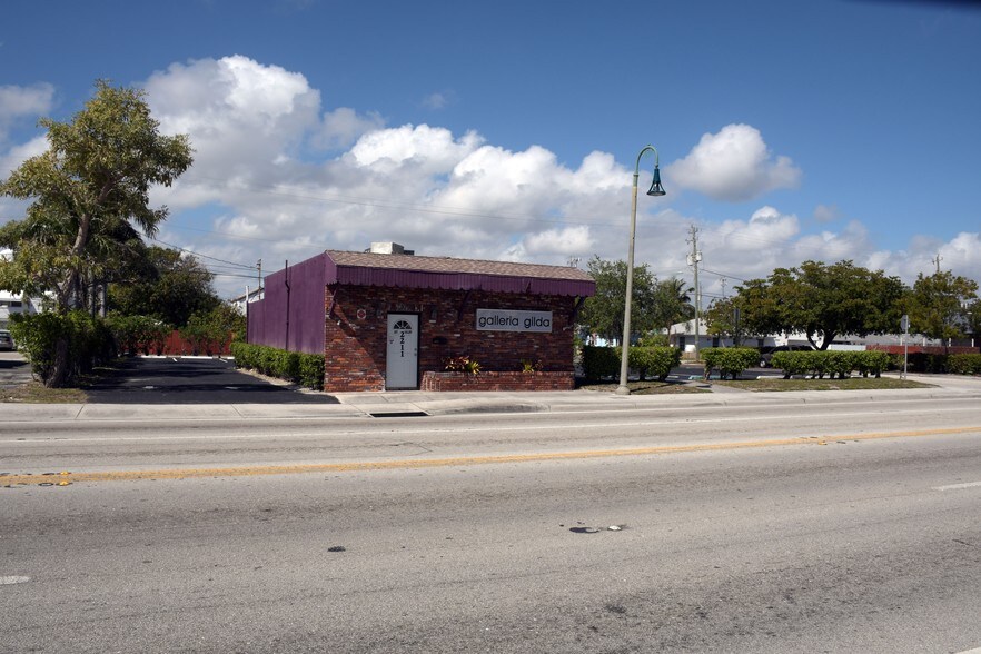More Photos Of 2211 N Dixie Hwy, Lake Worth Freestanding For Lease