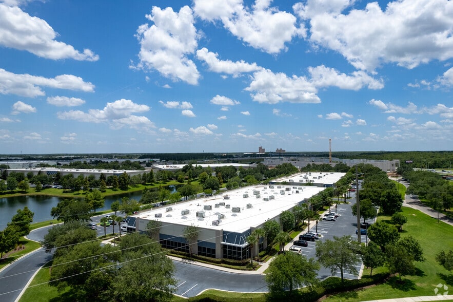 More Photos Of 2405 Commerce Park Dr, Orlando Unknown For Lease