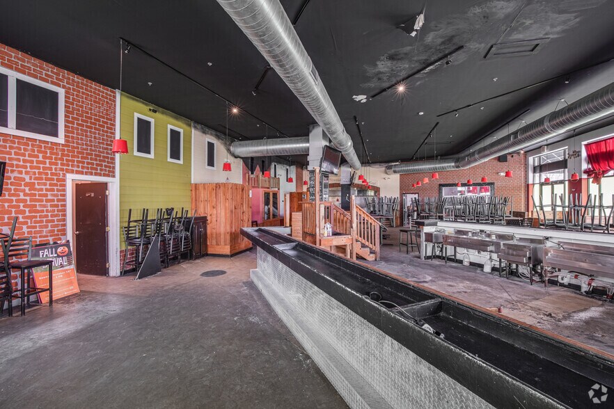 More Photos Of 11275 W Broad St, Glen Allen Unknown For Lease