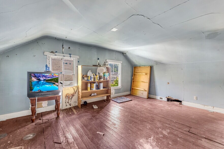 More Photos Of 177 East Ave, Bridgeton Apartments For Sale