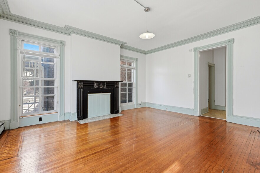 More Photos Of 203 Grand St, Newburgh Apartments For Sale