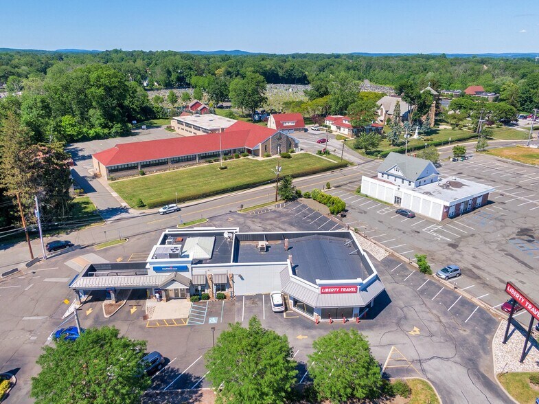 More Photos Of 52 E Rt-59, Nanuet Freestanding For Lease