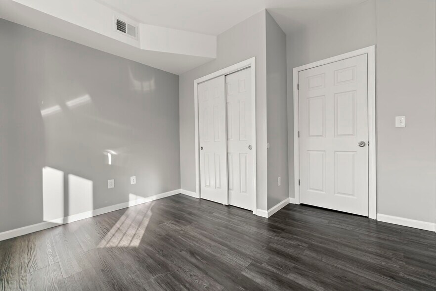 More Photos Of 168 Sherman Ave, Newark Apartments For Sale