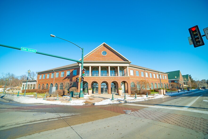 More Photos Of 501 12th Ave, Coralville Office For Lease