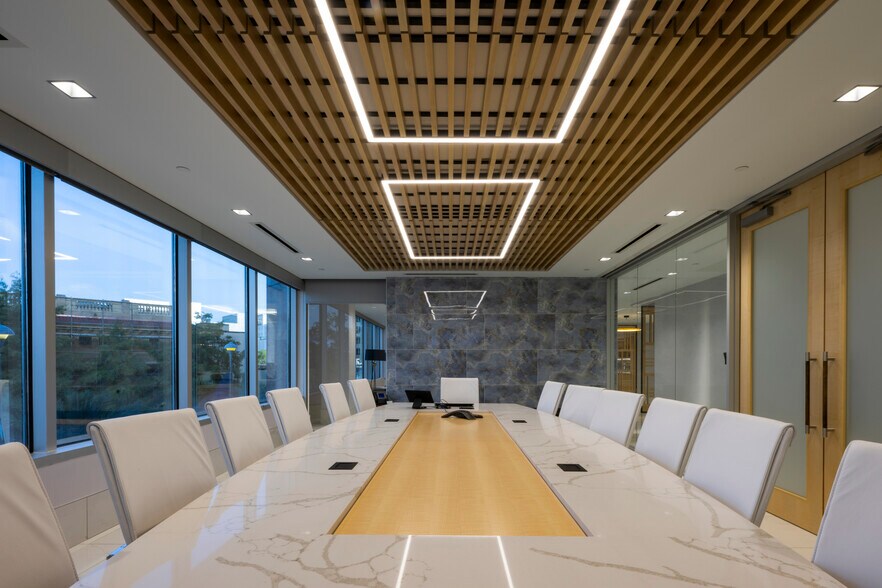 More Photos Of 445 North Blvd, Baton Rouge Office For Lease