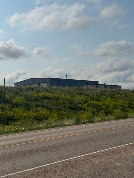 More Photos Of 2042 125th Avenue NW Ave, Watford City Warehouse For Sale