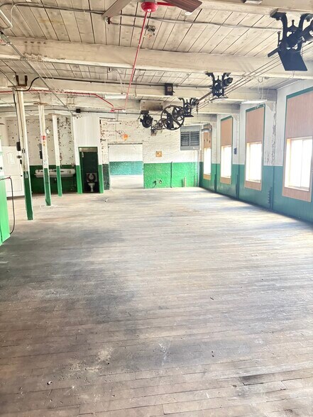 More Photos Of 565 N Main St, Woonsocket Warehouse For Sale