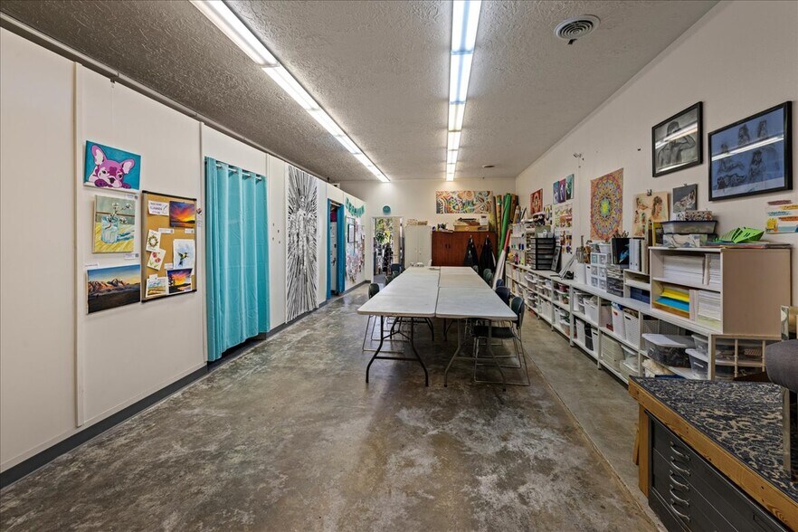 More Photos Of 6421-6517 W Ustick Rd, Boise Freestanding For Lease