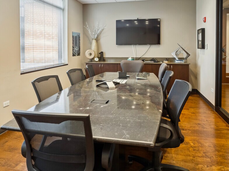 More Photos Of 760 W Main St, Barrington Office For Sale