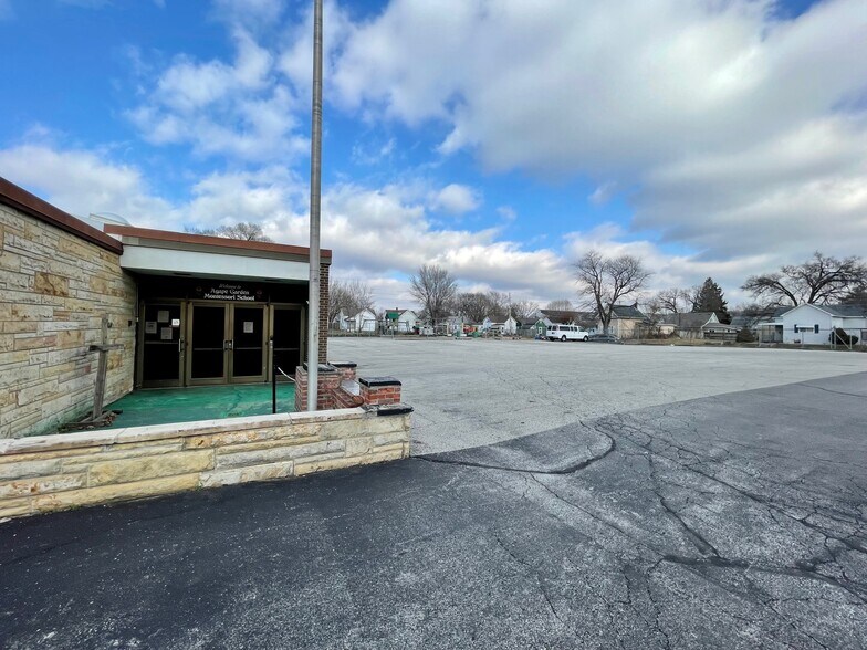 More Photos Of 804 S Purdum St, Kokomo Schools For Sale