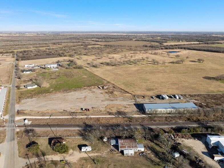 More Photos Of 193 E Hilltop Rd, Elm Mott Self Storage For Sale