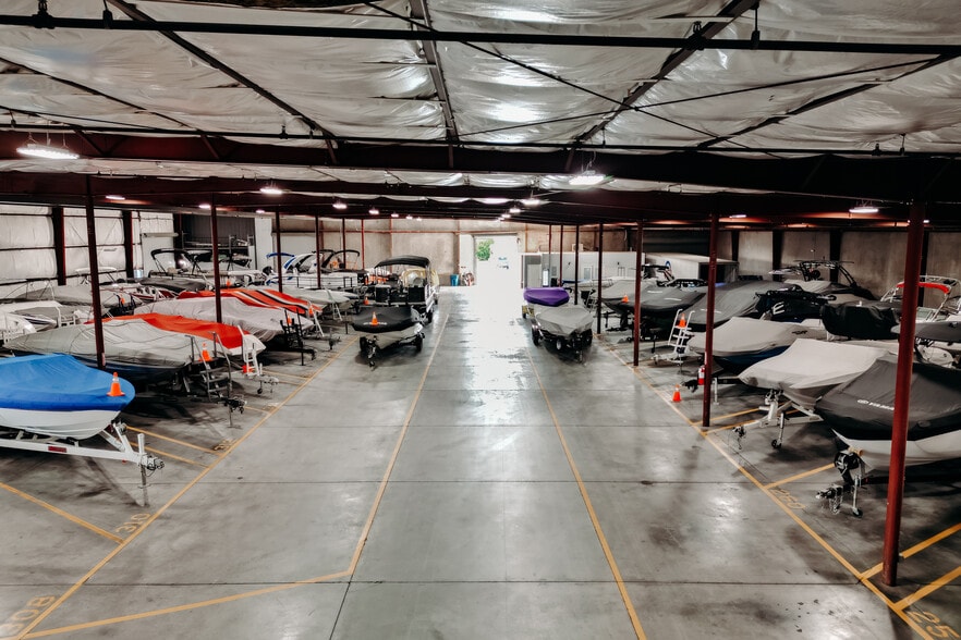 More Photos Of 309 W Riverside Dr, Parker Specialty For Sale