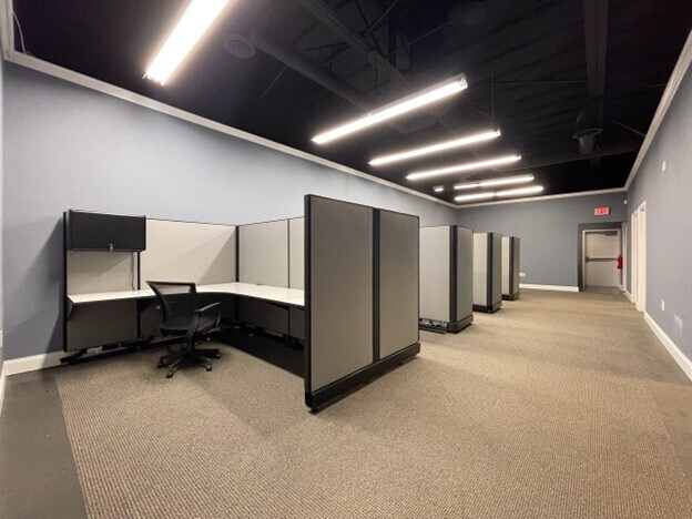 More Photos Of 531 Roselane St NW, Marietta Office For Sale