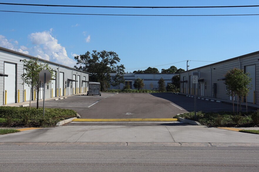 Primary Photo Of 2073 & 2079 Calumet St, Clearwater Flex For Lease