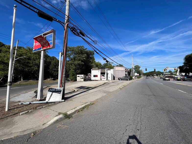 More Photos Of 189 Tarrytown Rd, White Plains Service Station For Sale