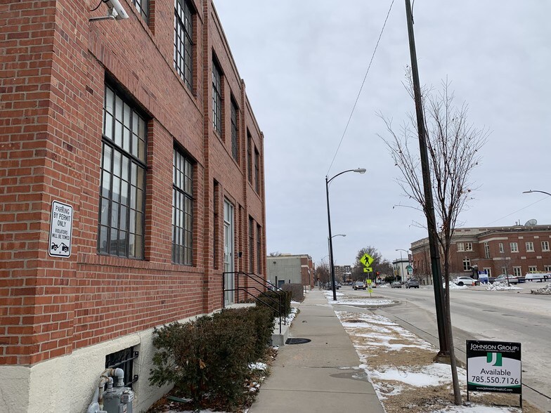 More Photos Of 612 New Hampshire St, Lawrence Office For Lease