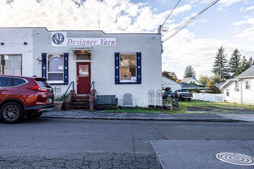 More Photos Of , Sandy Unknown For Sale