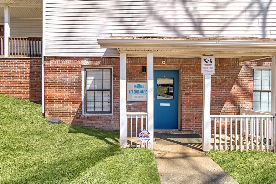 More Photos Of 563 Briar Hill Ct, Riverdale Apartments For Sale