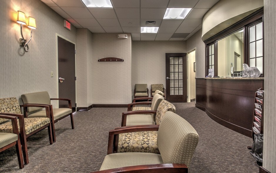 More Photos Of 2 Ivy Brook Rd, Shelton Medical For Lease