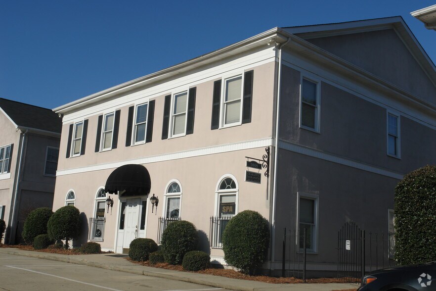 More Photos Of 5808 Monroe Rd, Charlotte Office For Sale