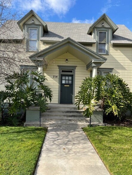 More Photos Of 714 N Spurgeon St, Santa Ana Office For Lease