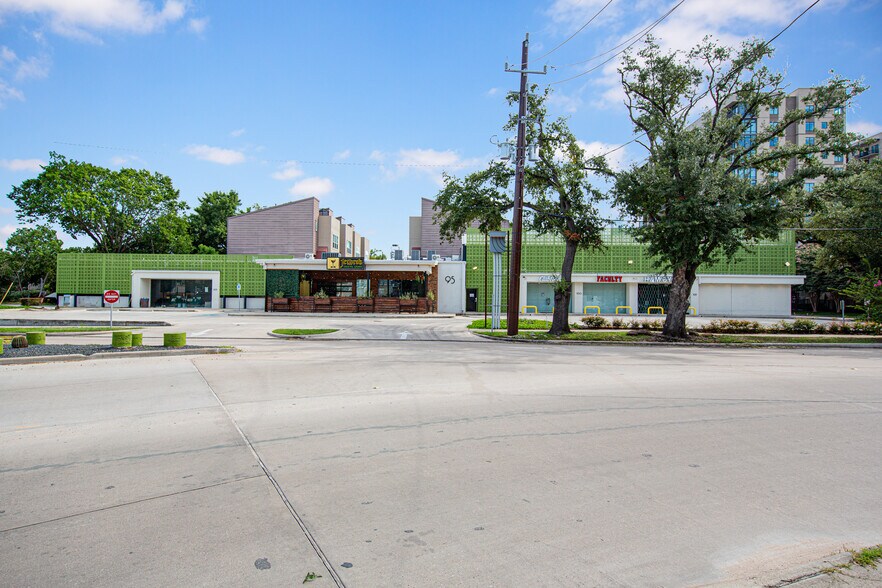 More Photos Of 302 Fairview St, Houston Unknown For Lease