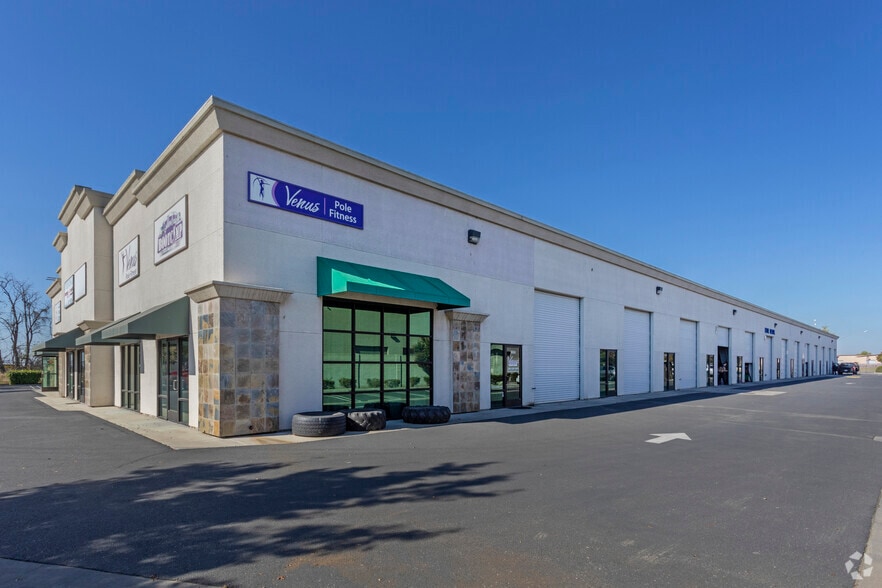 Primary Photo Of 628-696 Bitritto Ct, Modesto Warehouse For Lease