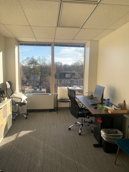 More Photos Of 5225 Wisconsin Ave NW, Washington Medical For Lease
