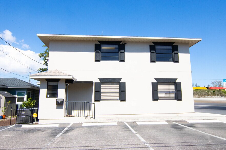 More Photos Of 2950 5th Ave N, Saint Petersburg Office For Lease