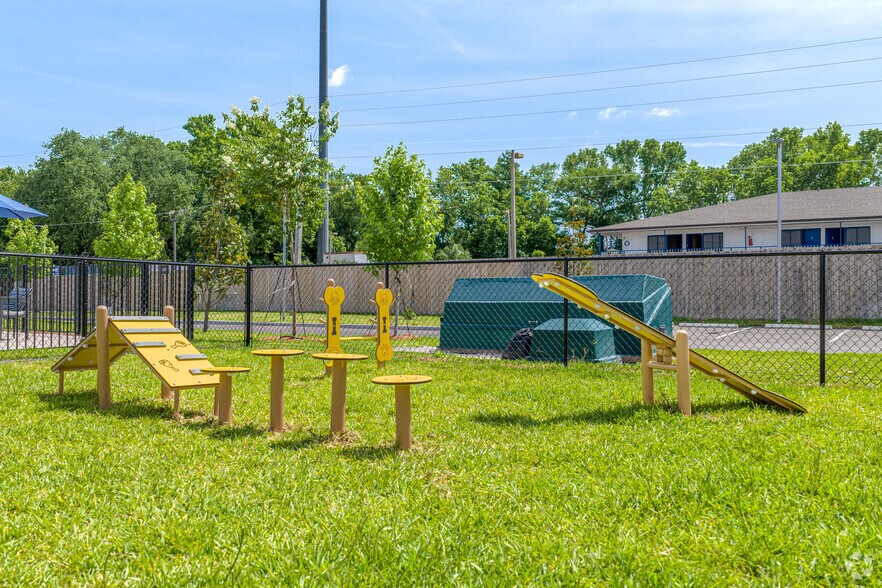 More Photos Of 6029 W Irlo Bronson Memorial Hwy, Kissimmee Apartments For Lease