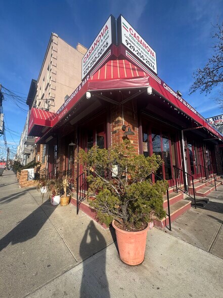 More Photos Of 338 McGuinness Blvd, Brooklyn General Retail For Lease