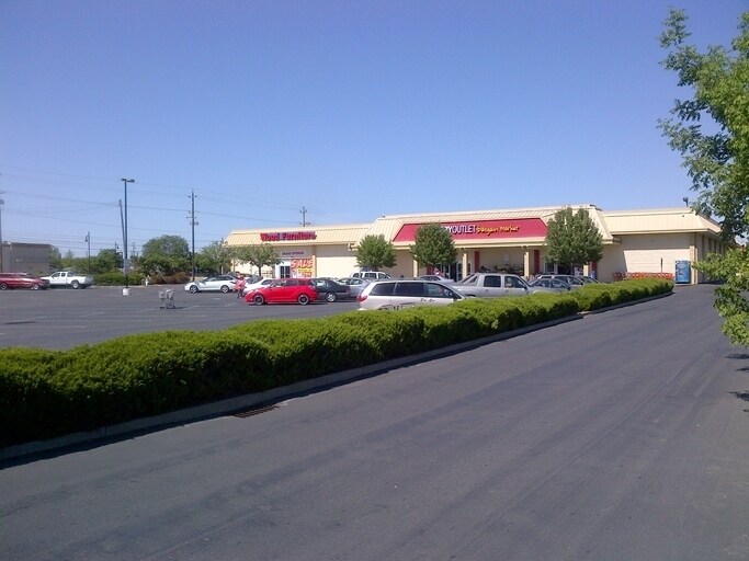 More Photos Of 2801 Zinfandel Dr, Rancho Cordova Freestanding For Lease
