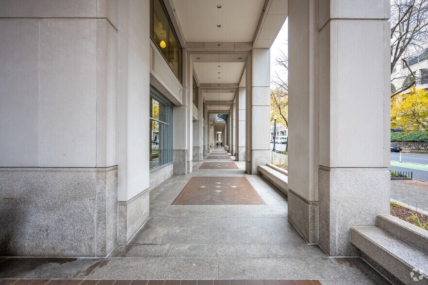 More Photos Of 2445 M St NW, Washington Office For Lease