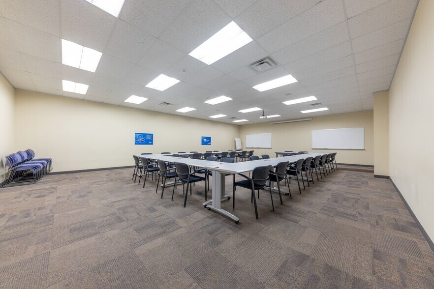 More Photos Of 301 W Howard Ln, Austin Unknown For Lease