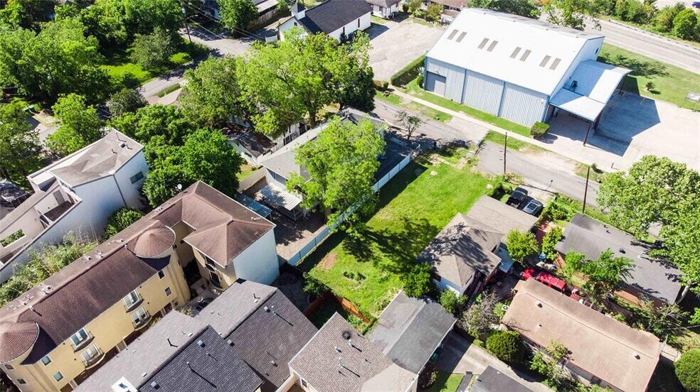 More Photos Of 4513 Nolda St, Houston Office Residential For Sale