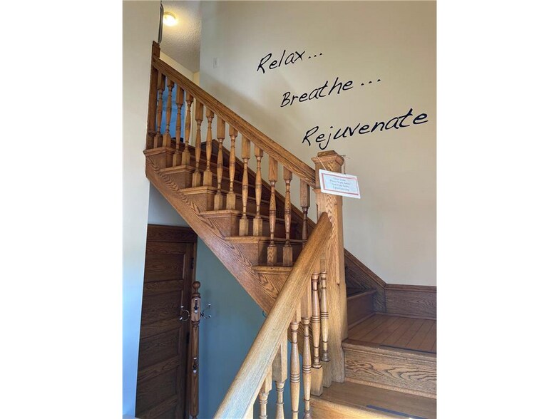 More Photos Of 1017 1st Ave NE, Little Falls Freestanding For Sale
