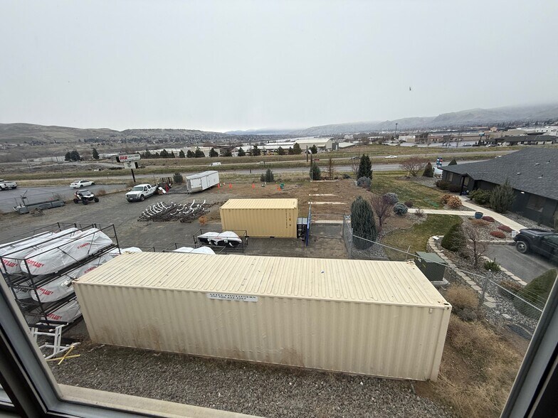 More Photos Of 3031 Gs Center Rd, Wenatchee General Retail For Sale