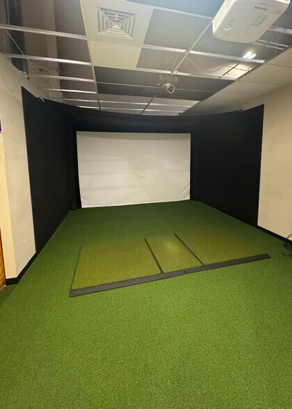 More Photos Of 43335 Michigan Ave, Canton Freestanding For Sale