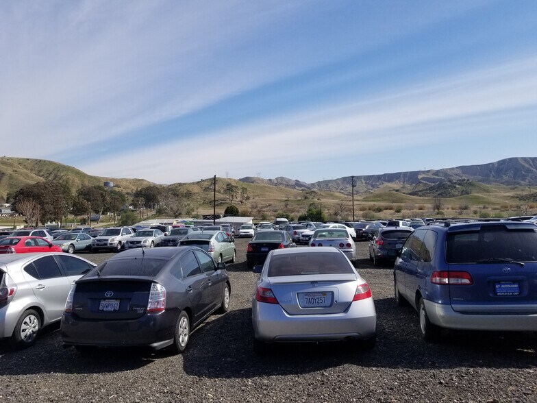 More Photos Of 29753-29757 Bouquet Canyon Rd, Santa Clarita Auto Dealership For Lease