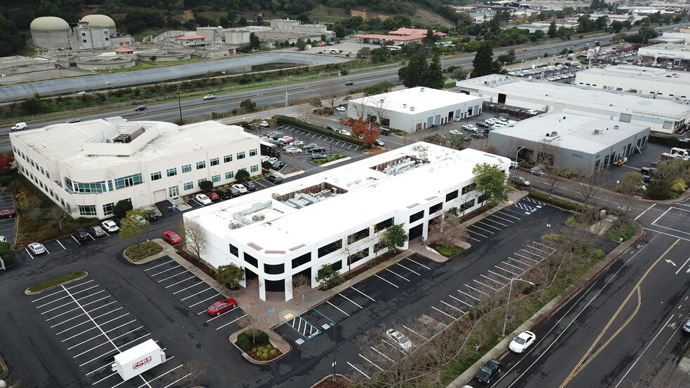 More Photos Of 2591-2597 Kerner Blvd, San Rafael Research And Development For Lease