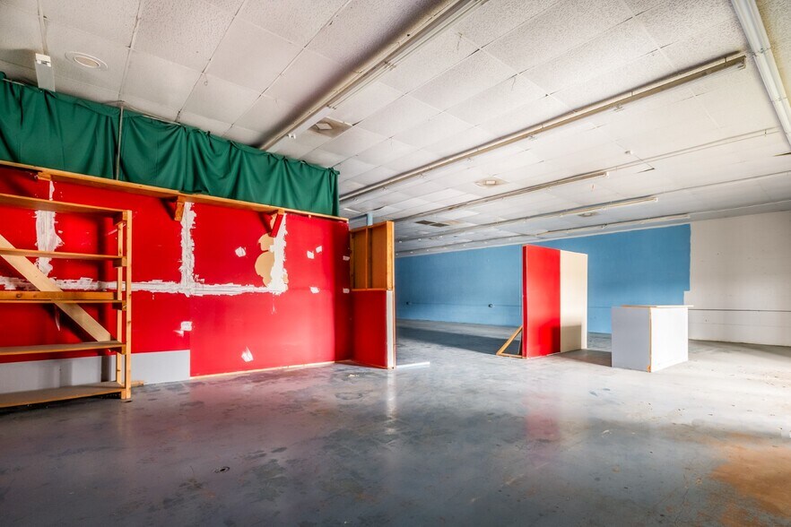 More Photos Of 3719-3815 Blanco Rd, San Antonio Storefront For Sale