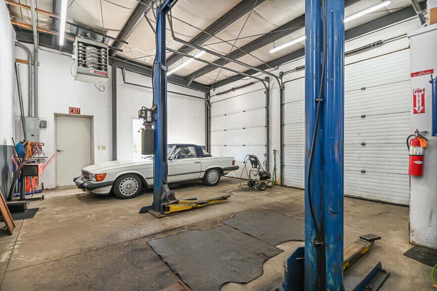 More Photos Of 1100 US ROUTE 1, York Auto Dealership For Sale