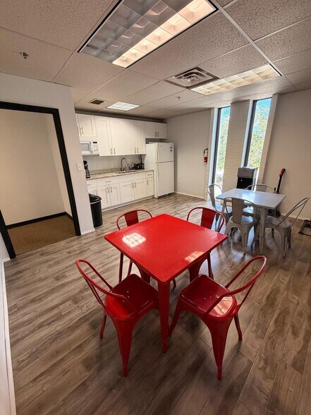 More Photos Of 111 S Maitland Ave, Maitland Office For Lease