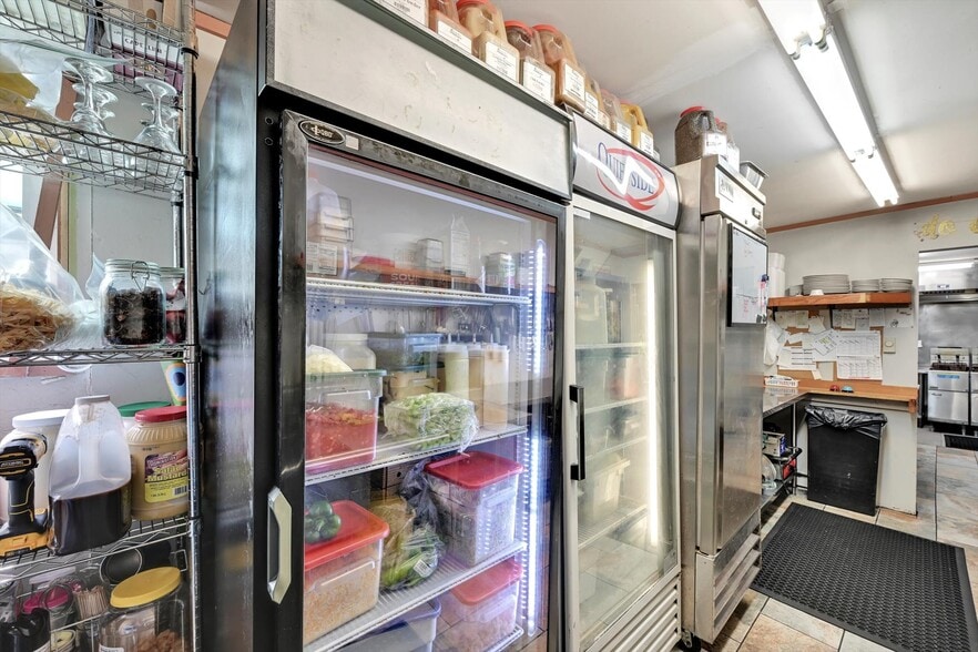 More Photos Of 10 W Oak St, Frackville Restaurant For Sale